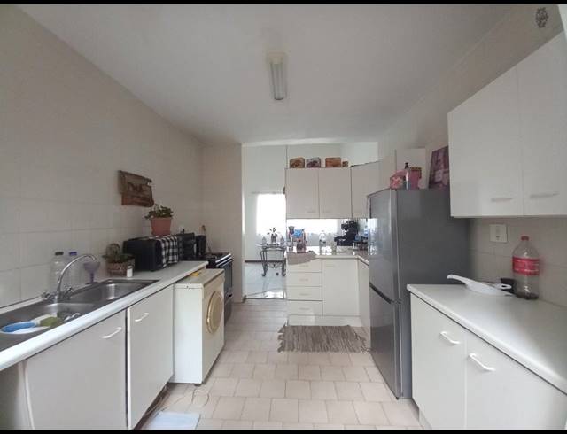 3 BEDROOM TOWNHOUSE RENTED IN BLUEWATER BAY